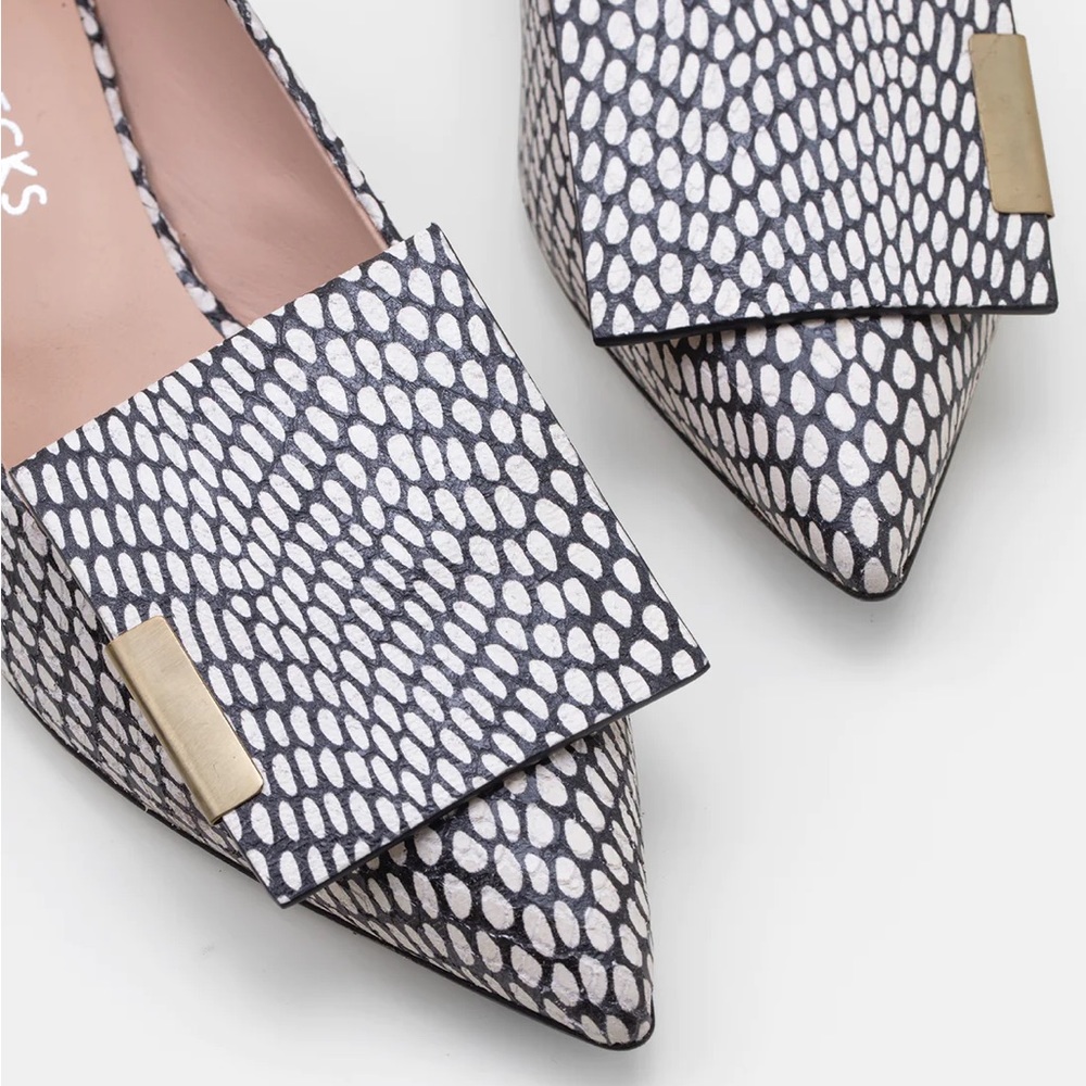 Bells & Beck Allegra Black & White